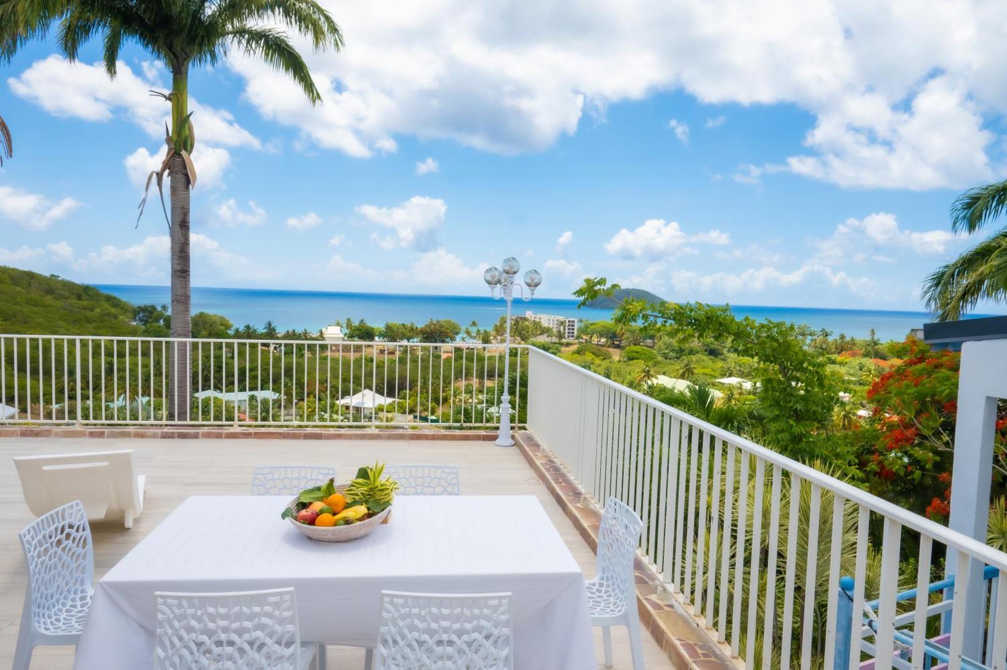 Residence Caraibes Bonheur Deshaies Extérieur photo