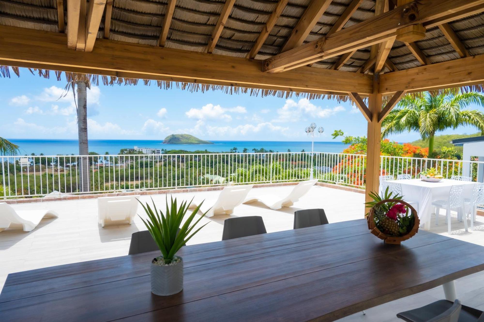 Residence Caraibes Bonheur Deshaies Extérieur photo