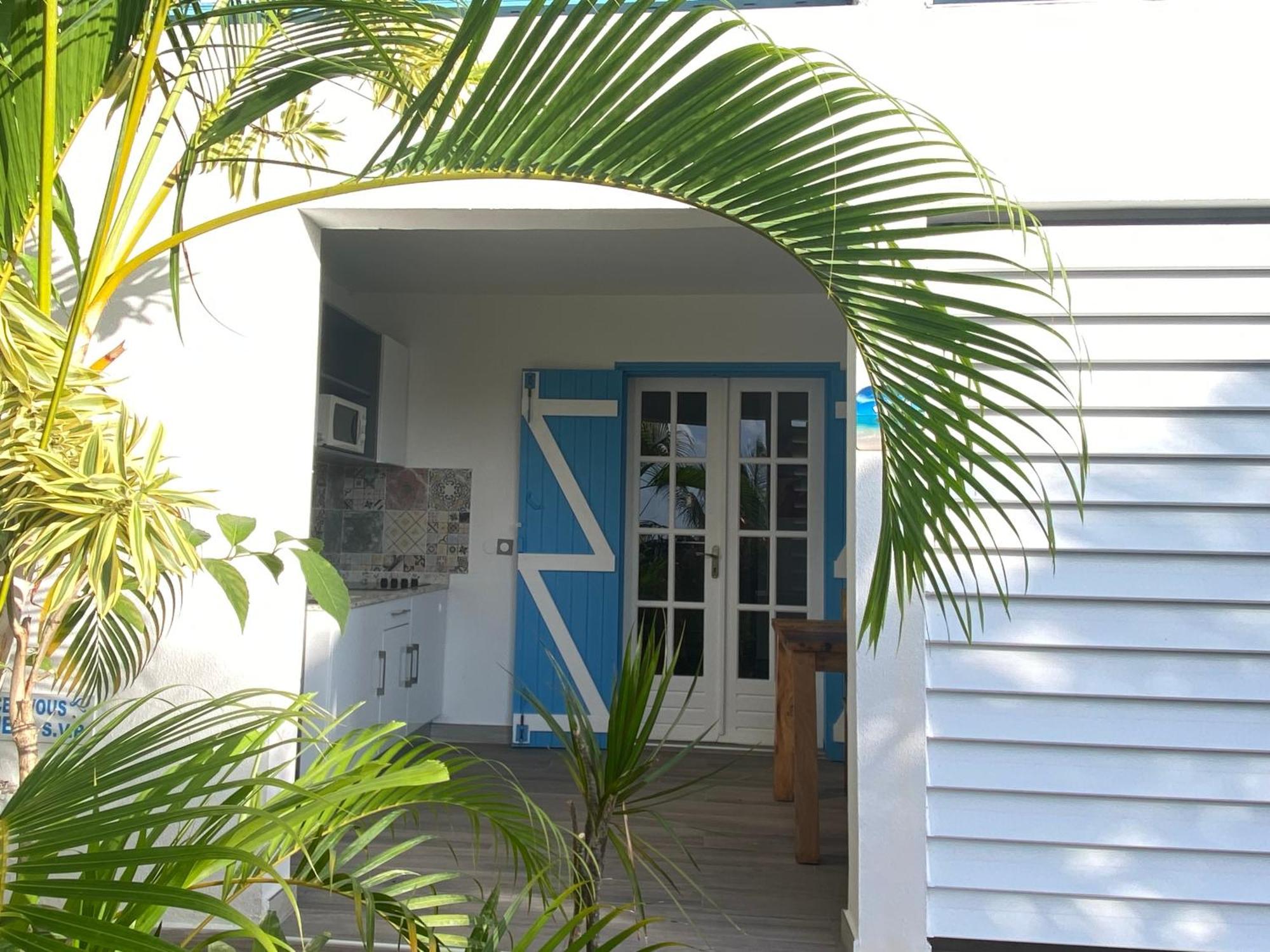 Residence Caraibes Bonheur Deshaies Extérieur photo