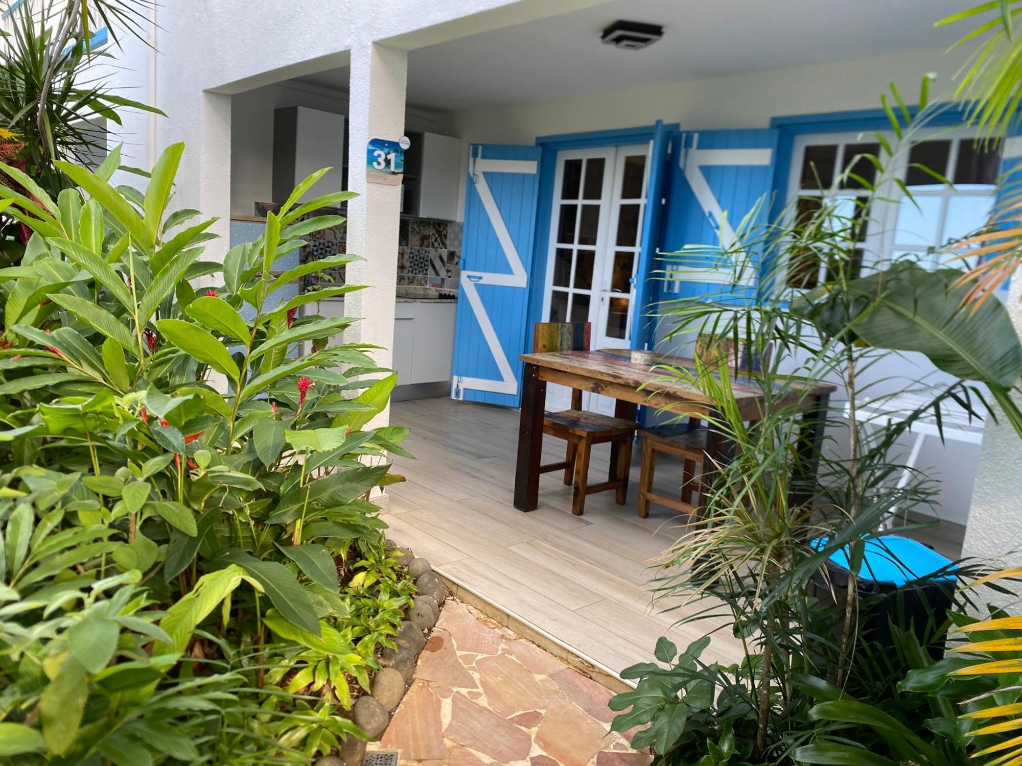 Residence Caraibes Bonheur Deshaies Extérieur photo